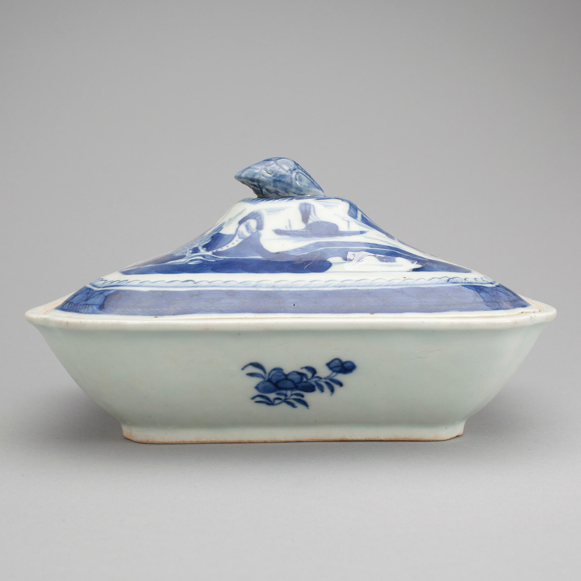 TERRIN, porslin, Kina 1800-talets första hälft.
