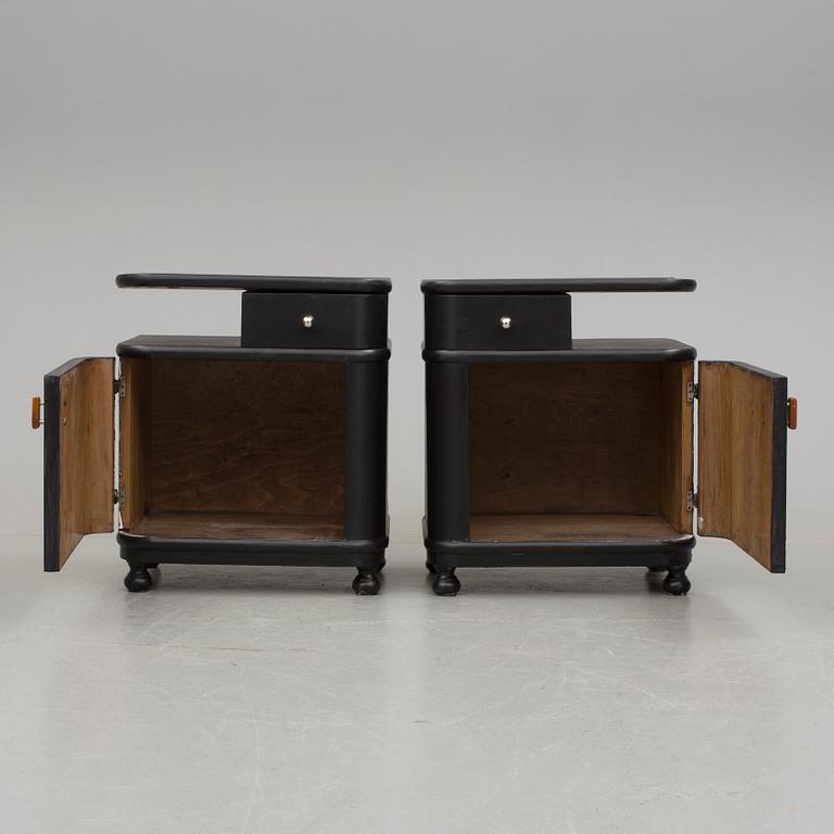 SÄNGBORD, ett par. 1930-tal.