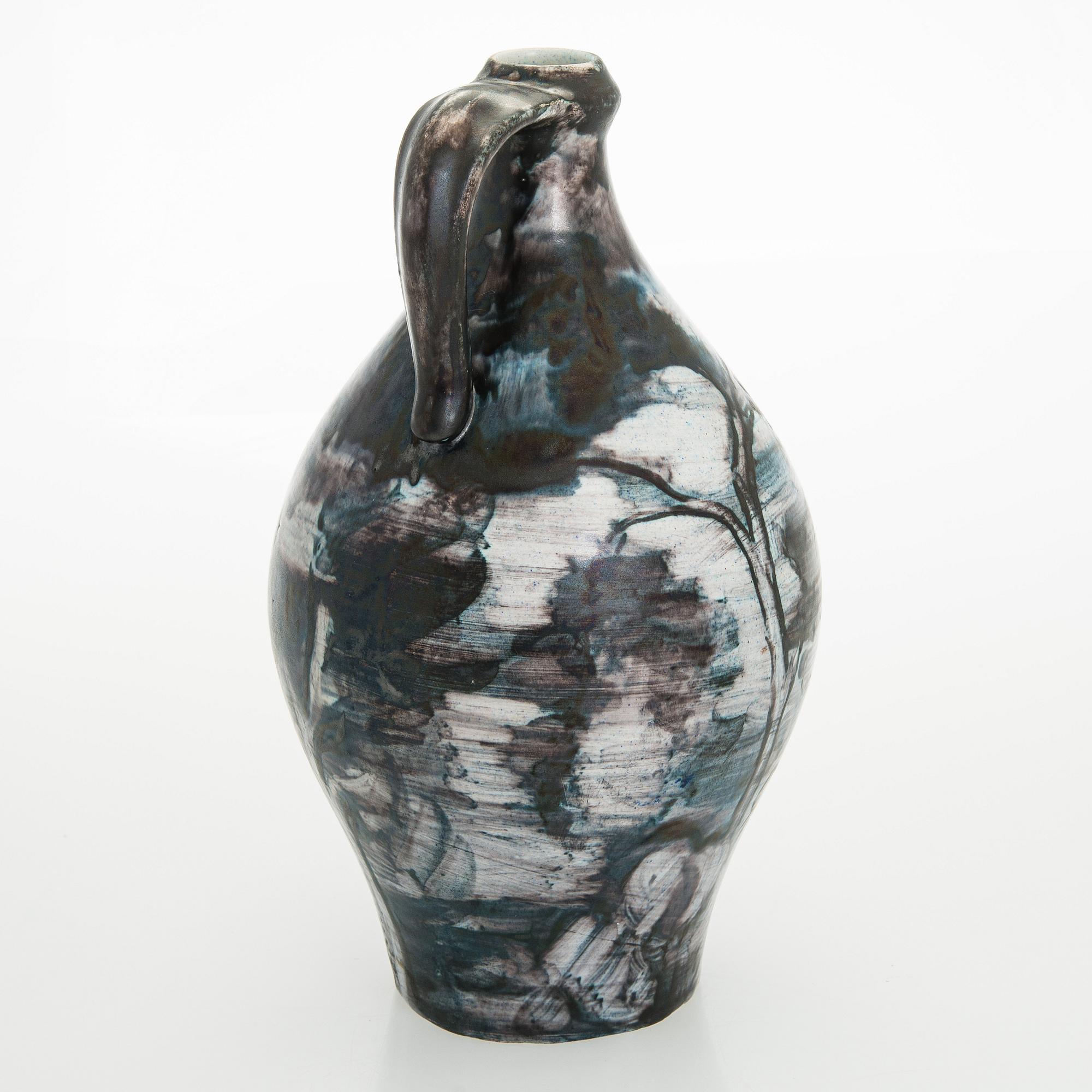 Emil Rekola, a 1920s ceramic vase, Kupittaan Savi.
