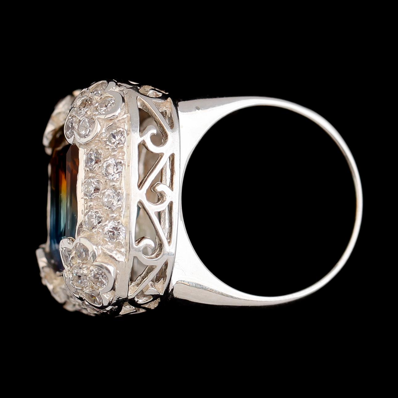 RING, vitguldspläterat sterlingsilver, flerfärgad kvarts ca 19.00 ct , vita safirer tot ca 1.70 ct.