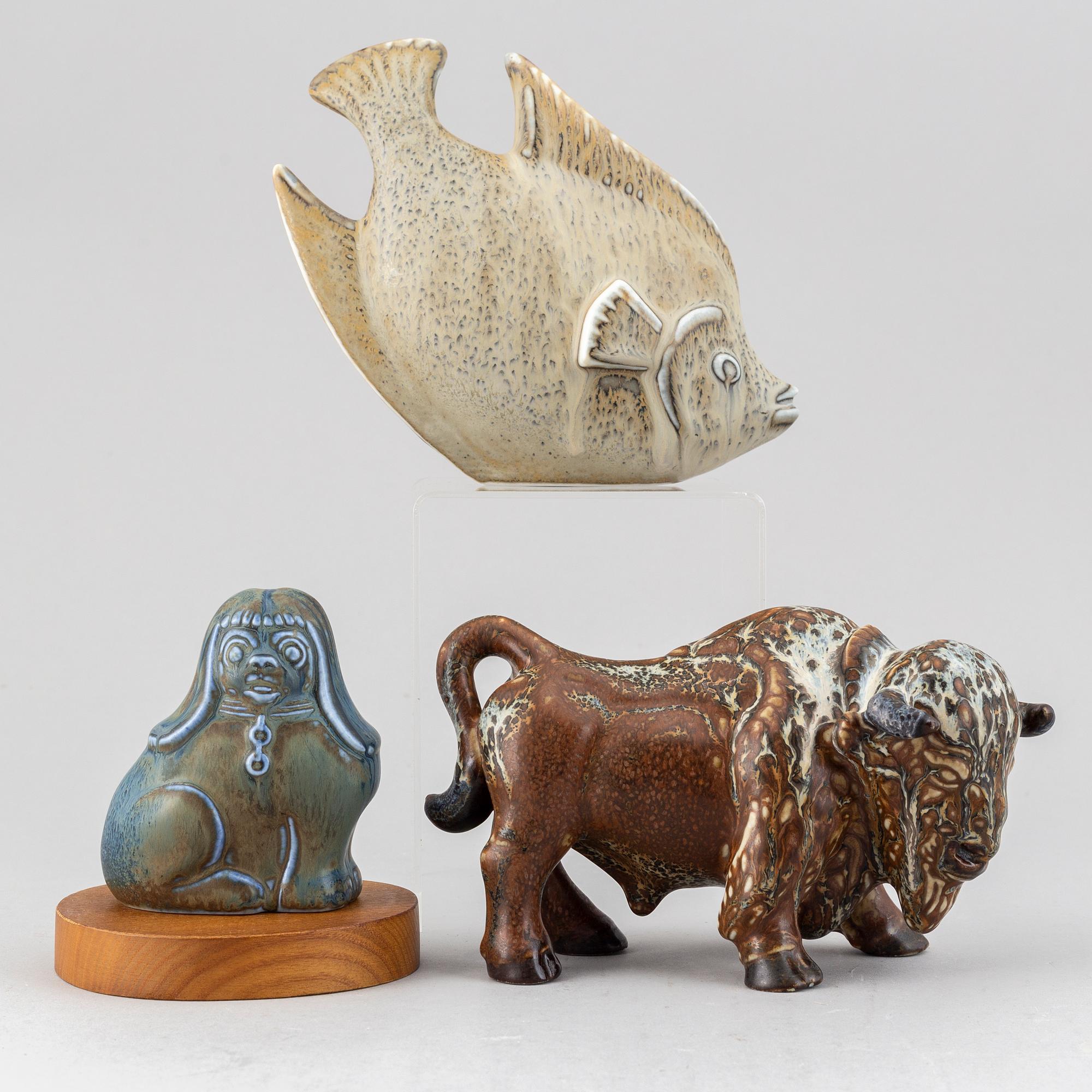 GUNNAR NYLUND, three stoneware sculptures, a buffalo, a dog and a fish, Rörstrand.