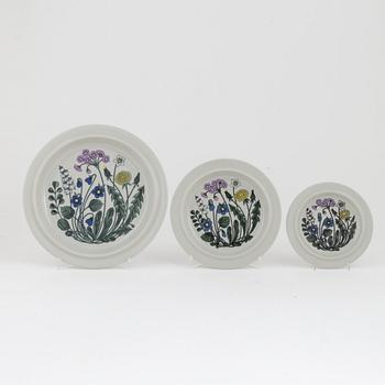 Esteri Tomula, a porcelaine dinner service, 'Flora', Arabia, Finland (56 pieces).