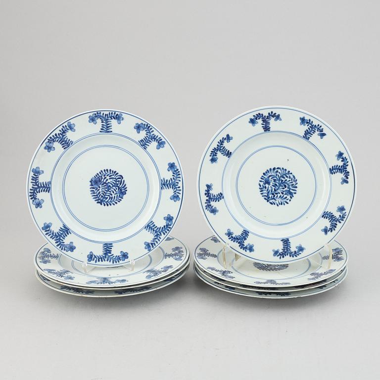 A group of eight blue and white plates, Qingdynasty, 19th Century.