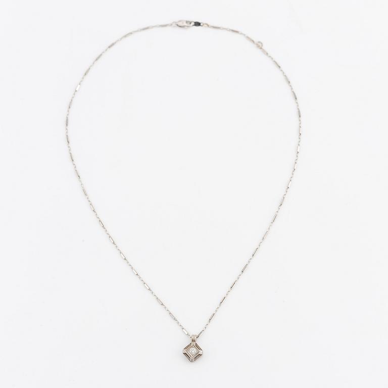 Pendant, 14K white gold with brilliant-cut diamond, with chain.