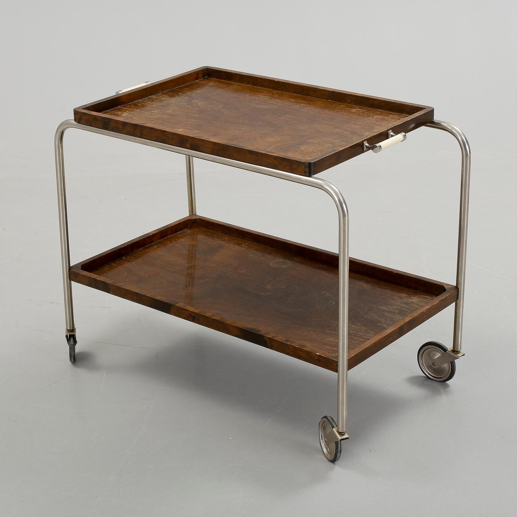 SERVERINGSVAGN, 1900-talets andra kvartal.