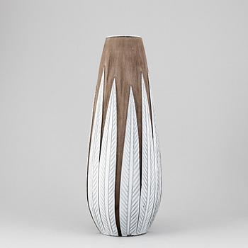 Anna-Lisa Thomson, an earthenware 'Paprika' vase, Upsala Ekeby.