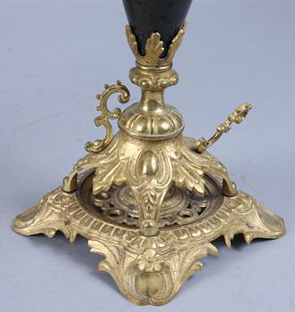 KANDELABRAR, ett par, oscarianska, 1800-talets andra hälft.