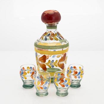 A carafe and four schnapps glasses for Kauklahden Lasitehdas. 1940s.