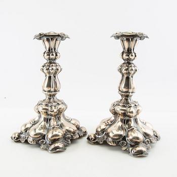 CG Hallberg ljusstakar ett par Barock-stil silver Stockholm 1941.