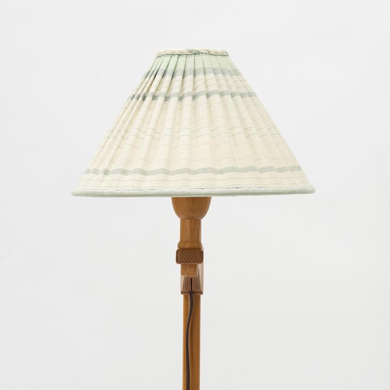 Carl Malmsten, golvlampa, "Staken".