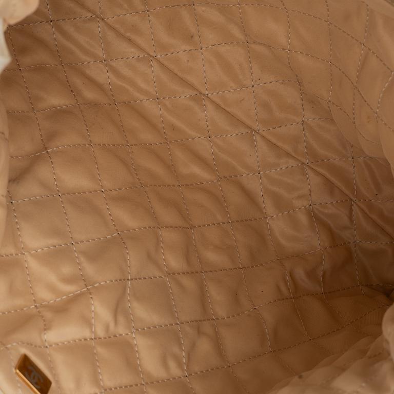 Chanel, väska, "22 Bag", efter 2022.