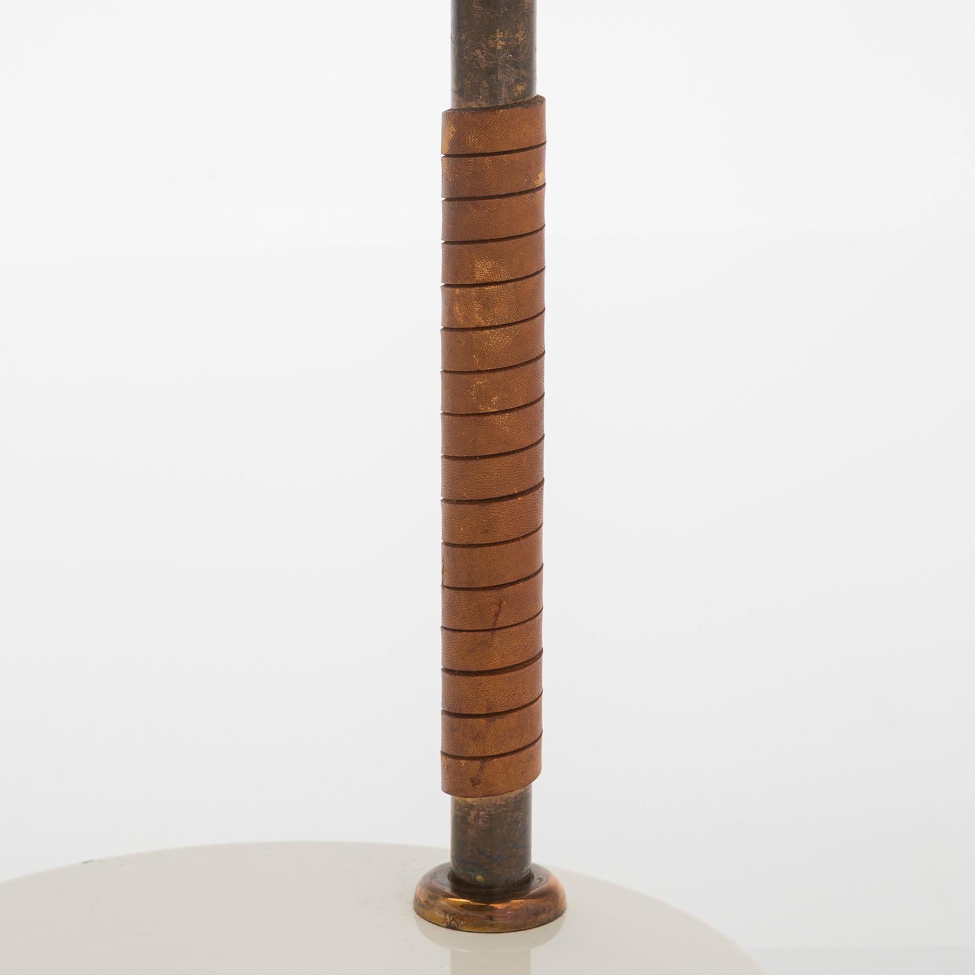 Aarne Ervi, bordslampa, möjligen prototyp, Arkkitehtuuritoimisto Aarne Ervi, tillverkare Taito 1900-talets mitt.