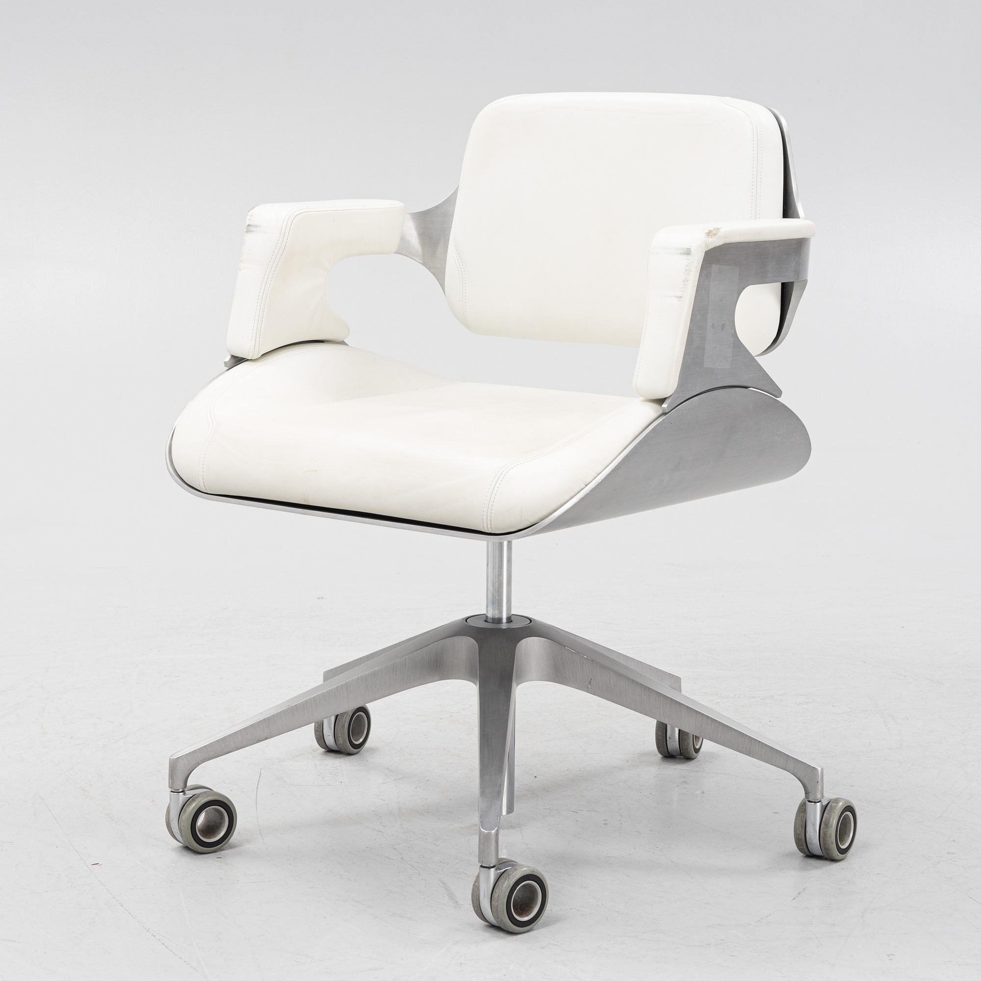 Hadi Teherani, a 'Silver 162S' desk chair, Interstuhl, Germany.