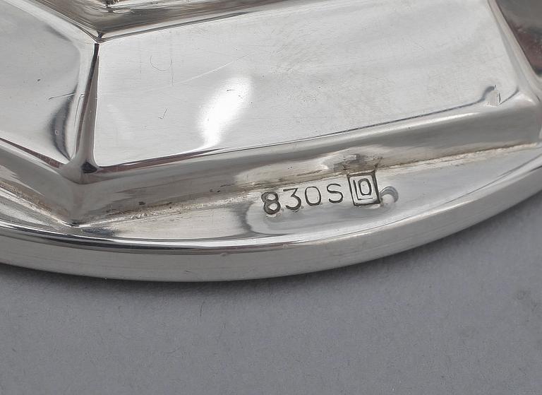 VASER, 3 st, silver, 1900-tal, silverhalt 830, 835.
