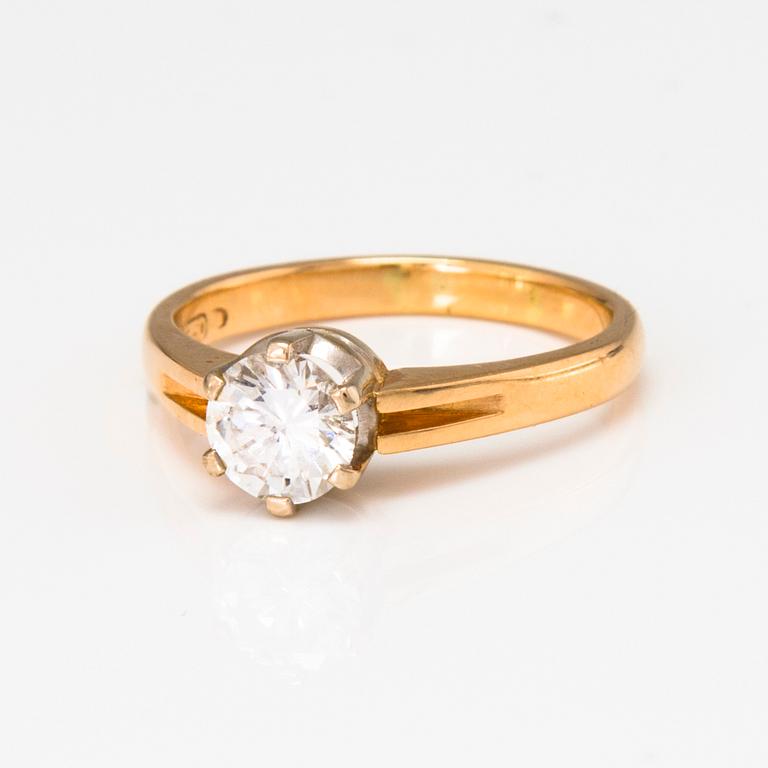 TIMANTTISORMUS, 18K kultaa, timantti n. 0.92 ct, Kultaseppä J. Toivola, Inkoo.