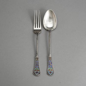 DESSERTGAFFEL och SKED, emalj och silver, David Andersen, Oslo, Norge. tot vikt ca 67 gram.