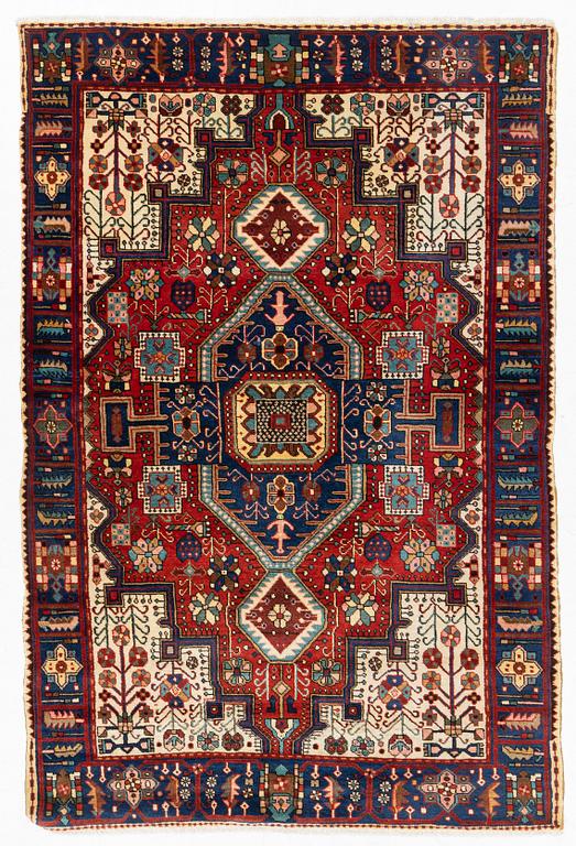 Rug, possibly Karadja, approx. 215 x 142 cm.