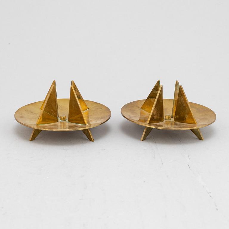 Pierre Forssell, ljusstakar, 5st, "nr 20", Skultuna, 1900-talets andra hälft.