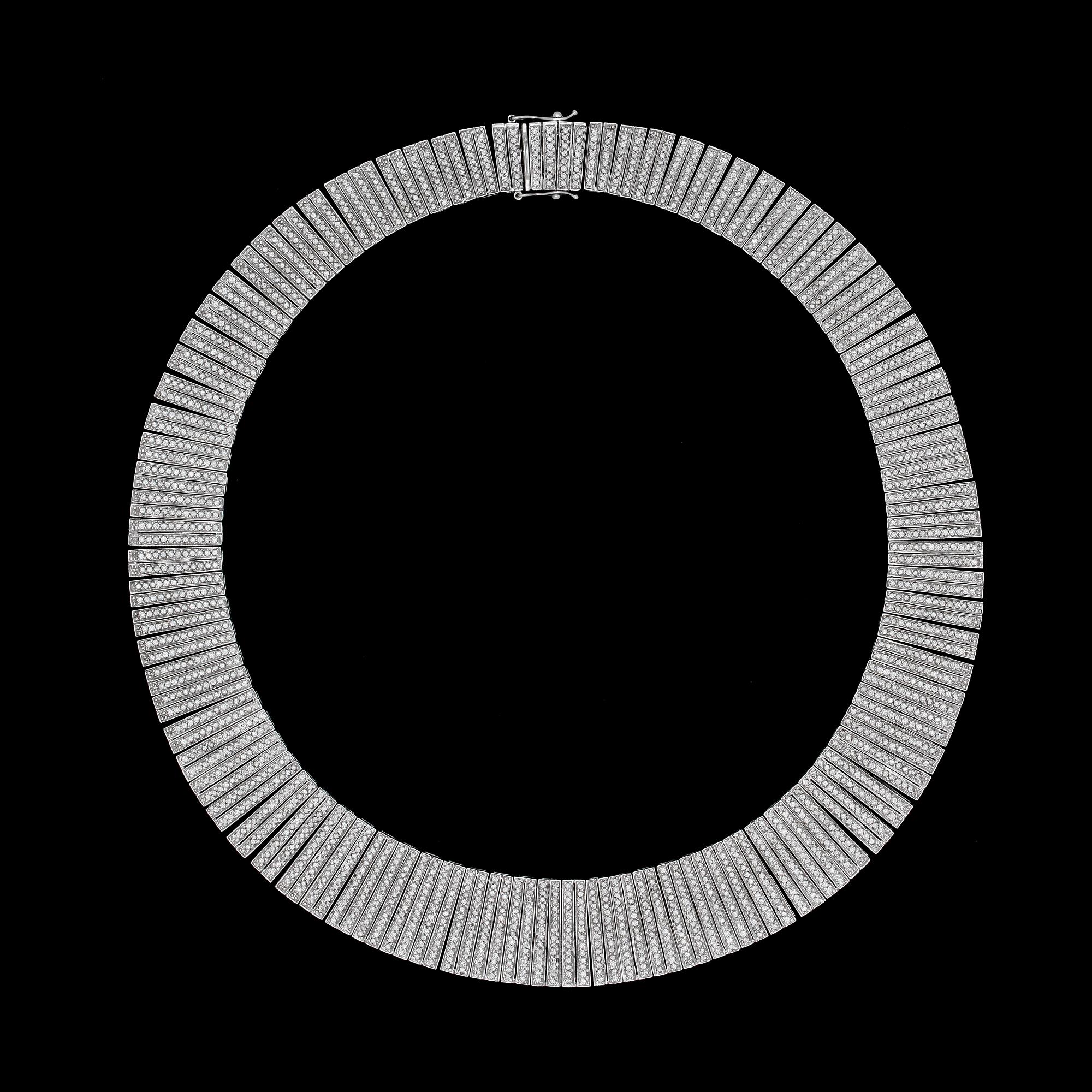 NECKLACE, brilliant cut diamonds, tot. app. 15 cts.