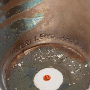 Inkeri Leivo, vas med lock, keramik, signerad Inkeri Leivo Arabia.