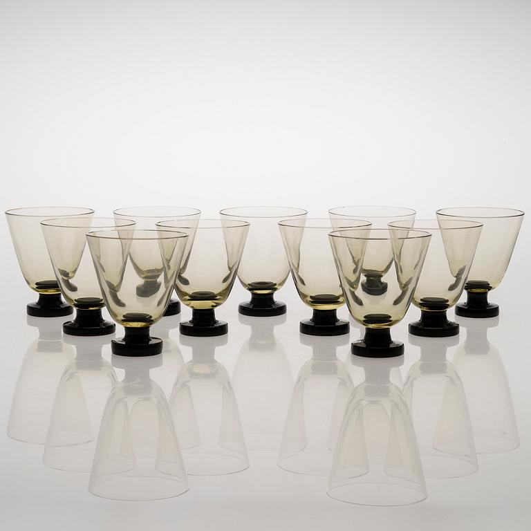 A 23-piece 1930's glass ware for Riihimäki Lasi, Finland.