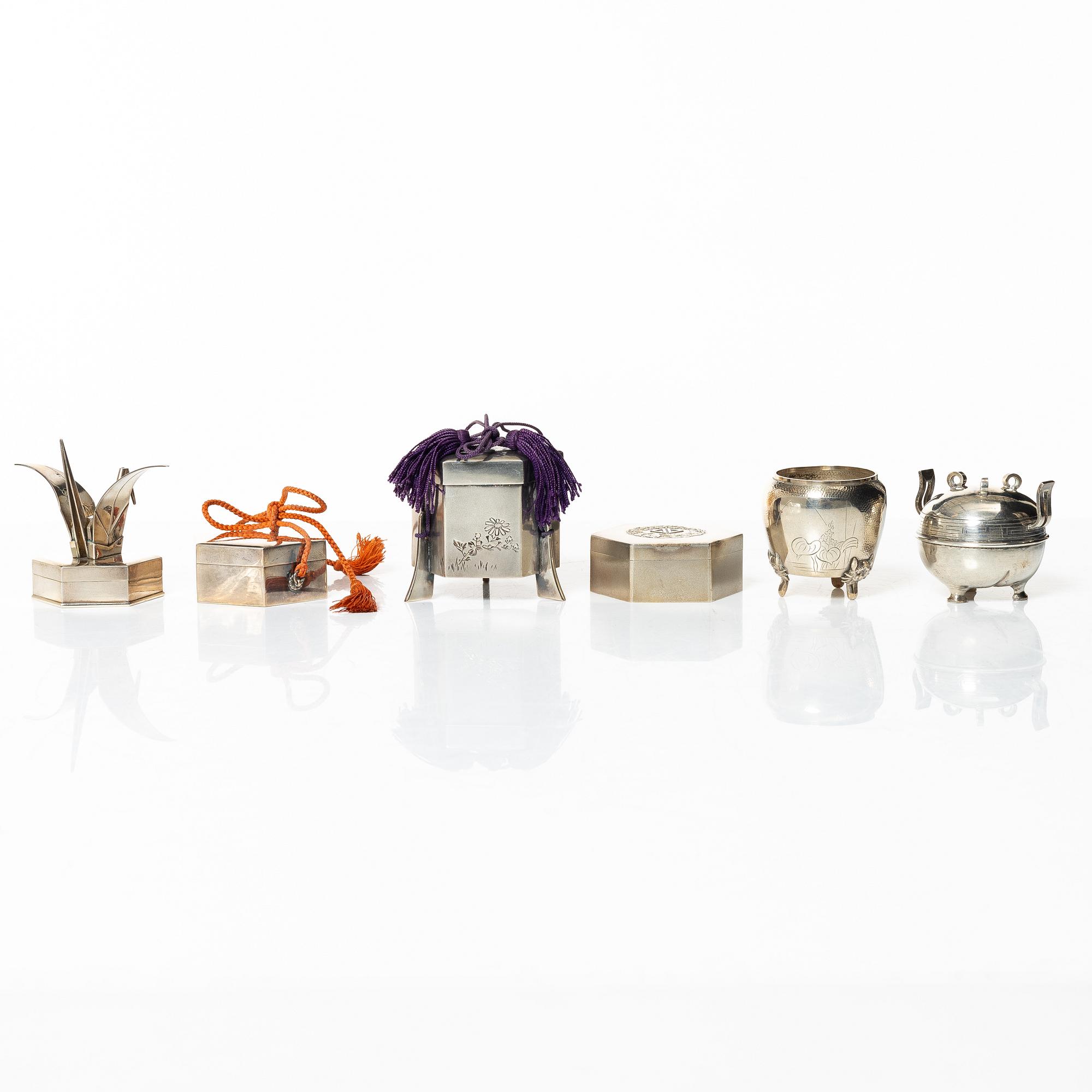 A group of six Japanese salts / boxes, some marked sterling silver, around 1900.