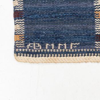 Barbro Nilsson, A carpet, "Falurutan blå", rölakan, ca 303 x 218 cm, signerad AB MMF BN.
