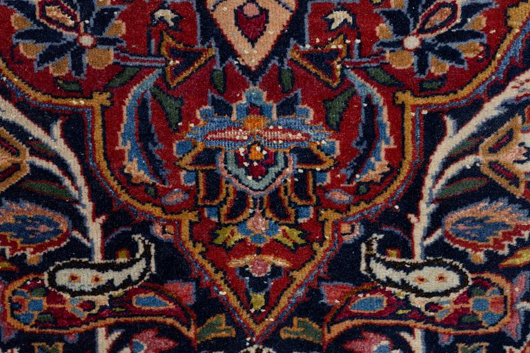 Rug, Keshan, semi-antique, approx. 293 x 222 cm.