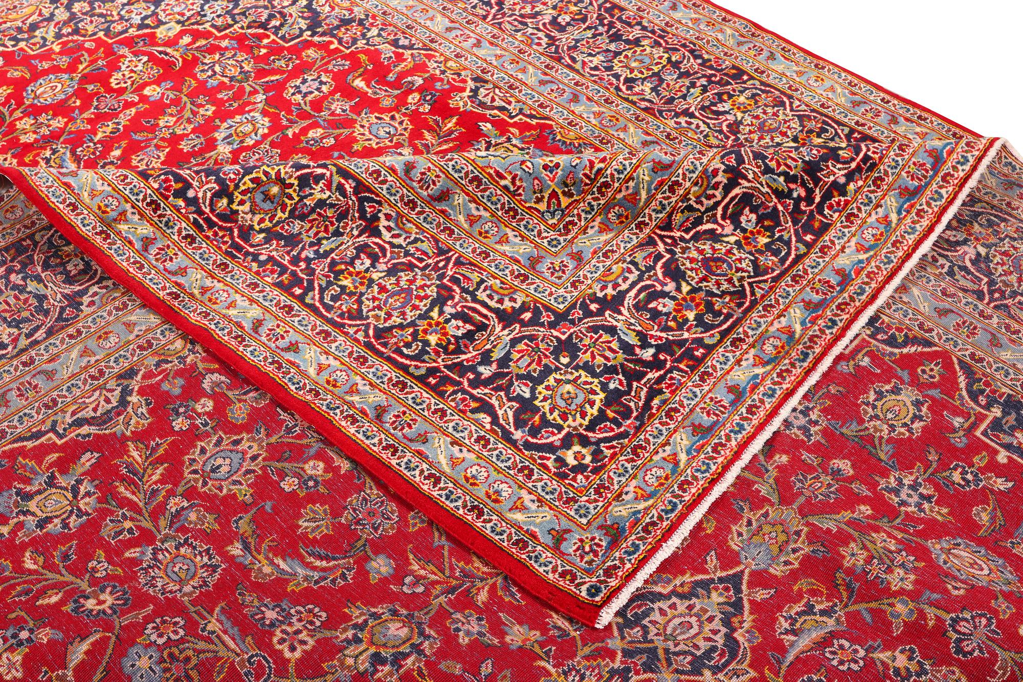 A Keshan carpet, c. 397 x 295 cm.