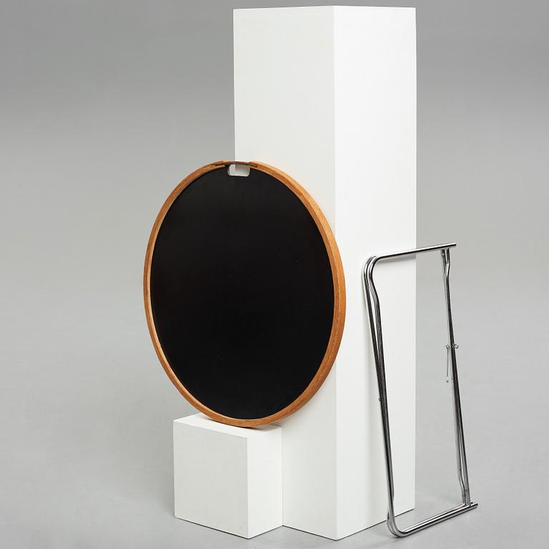 HANS J WEGNER, a "GE 453" tray table for Getama, Denmark 1970's.