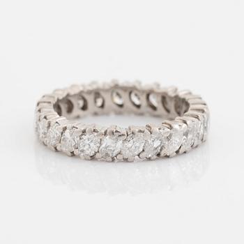 Cartier ring platina med navettslipade diamanter.