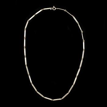 HALSCOLLIER, guld 18K, 1900-tal. Vikt ca 15 gram.
