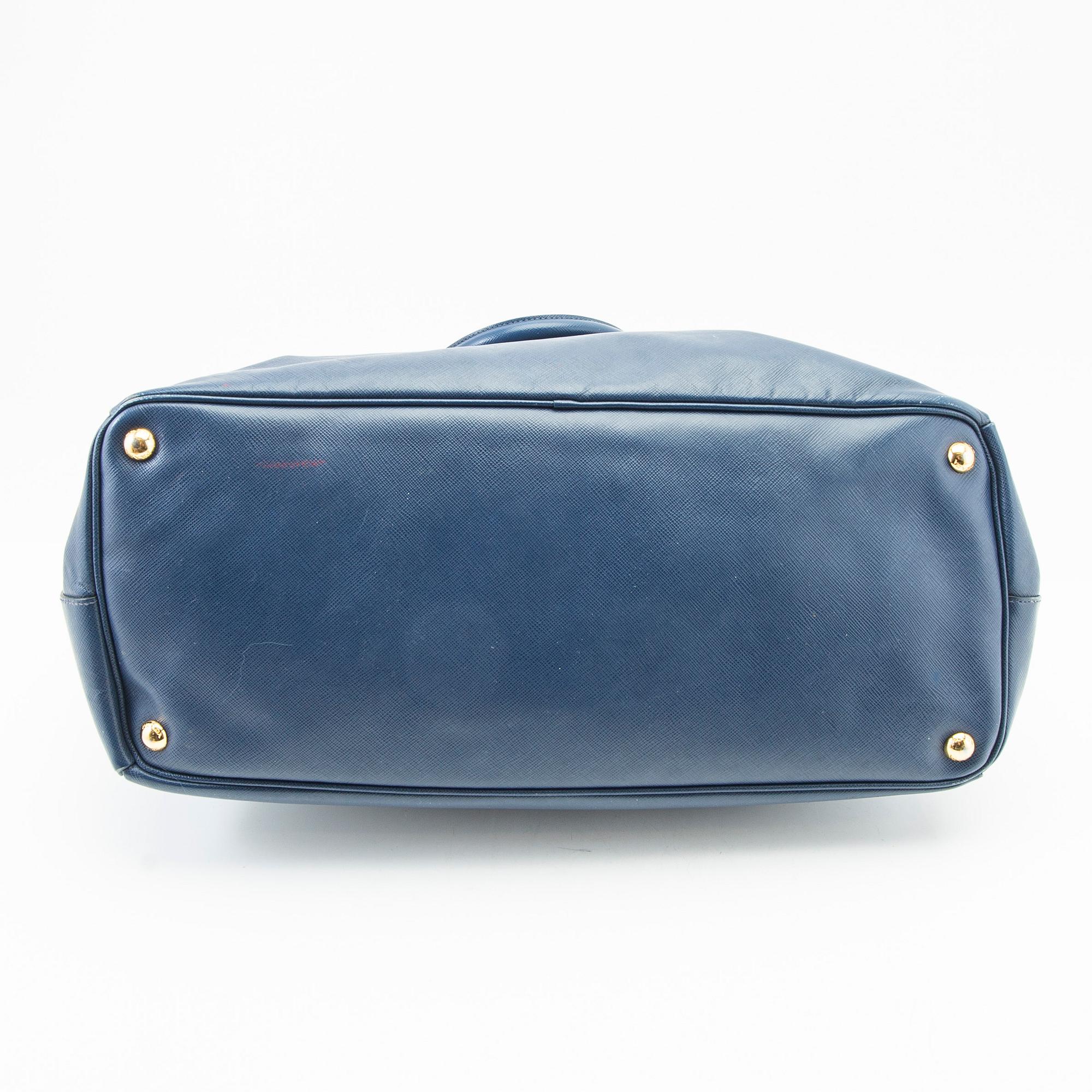 Prada, väska, "Galleria Extra Large".