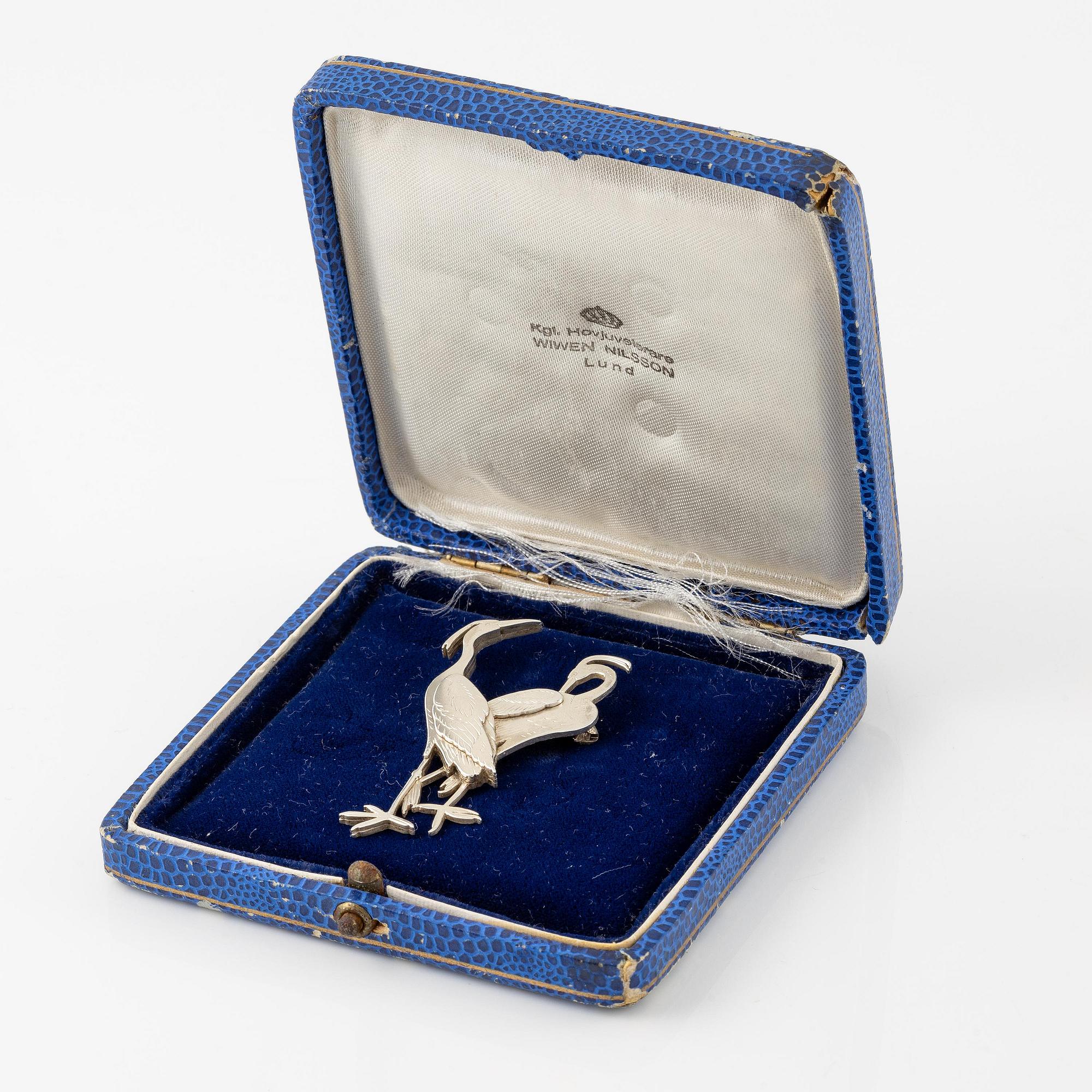 Wiwen Nilsson, brosch, silver, i form av ett par fåglar, Lund 1954.