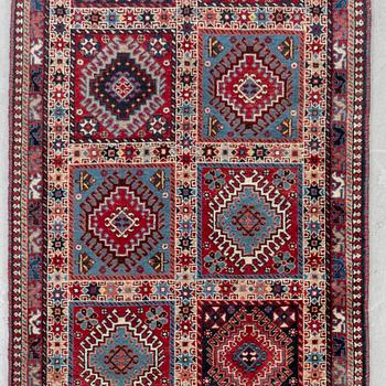 An old Shiraz runner ca 307x81 cm.