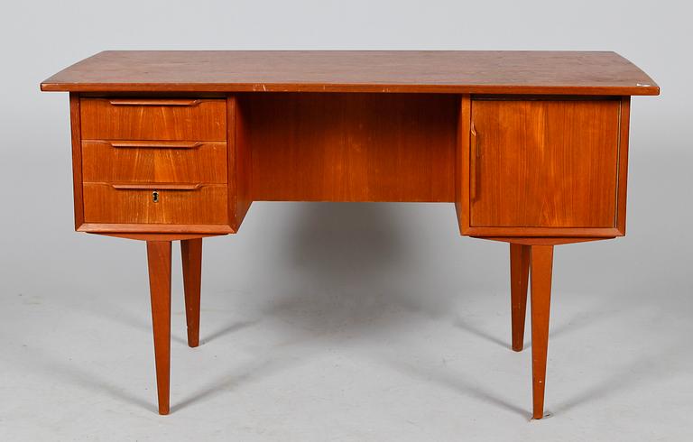 SKRIVBORD, 1950-tal.