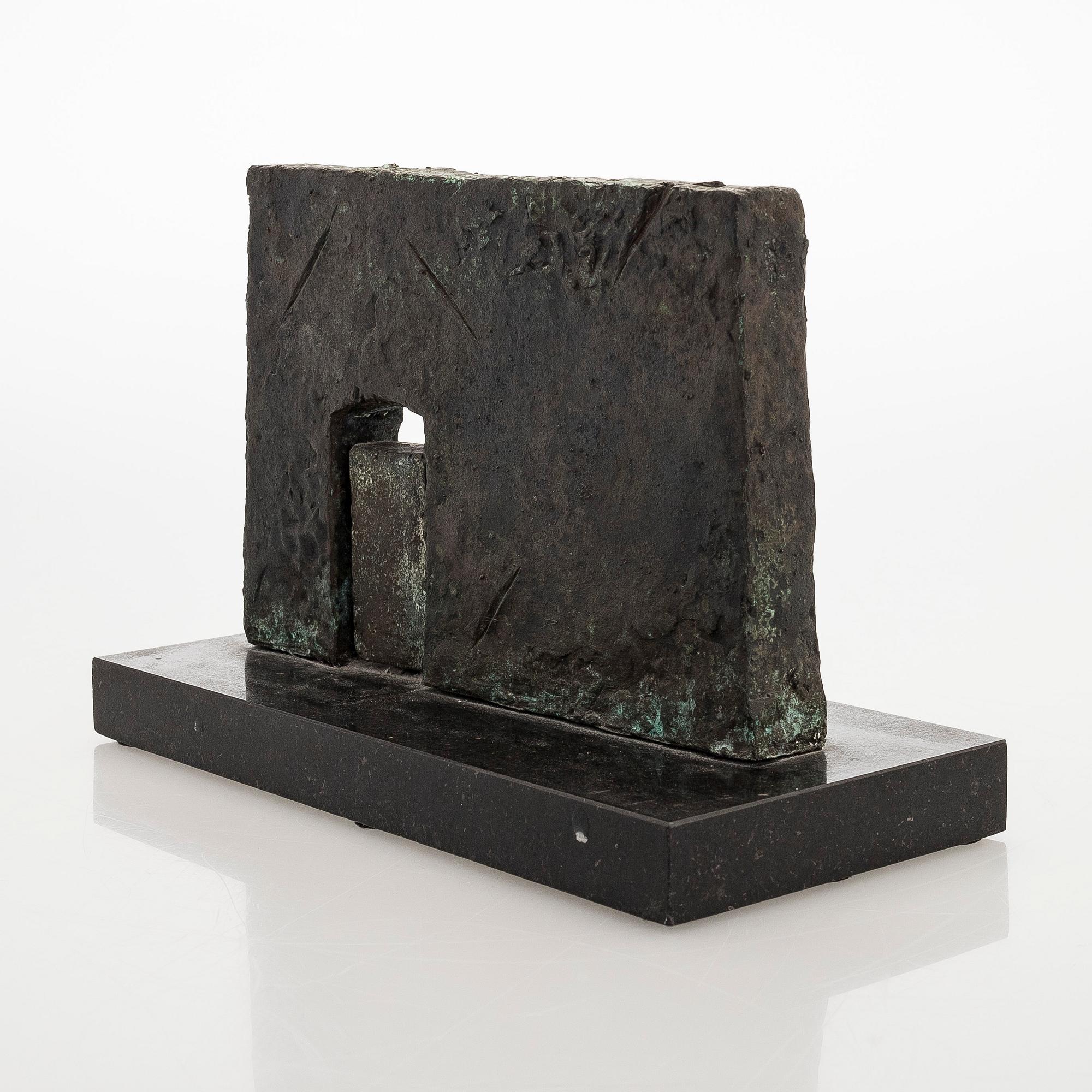 Tapio Junno, Pienoisveistos Helene Schjerfbeckin muistomerkistä "Ovi".