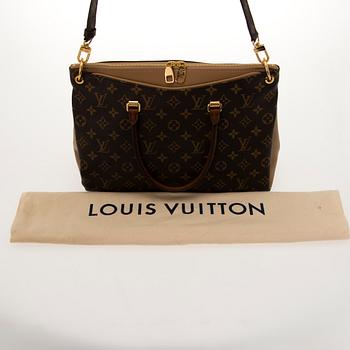 LOUIS VUITTON, Pallas MM Bag.