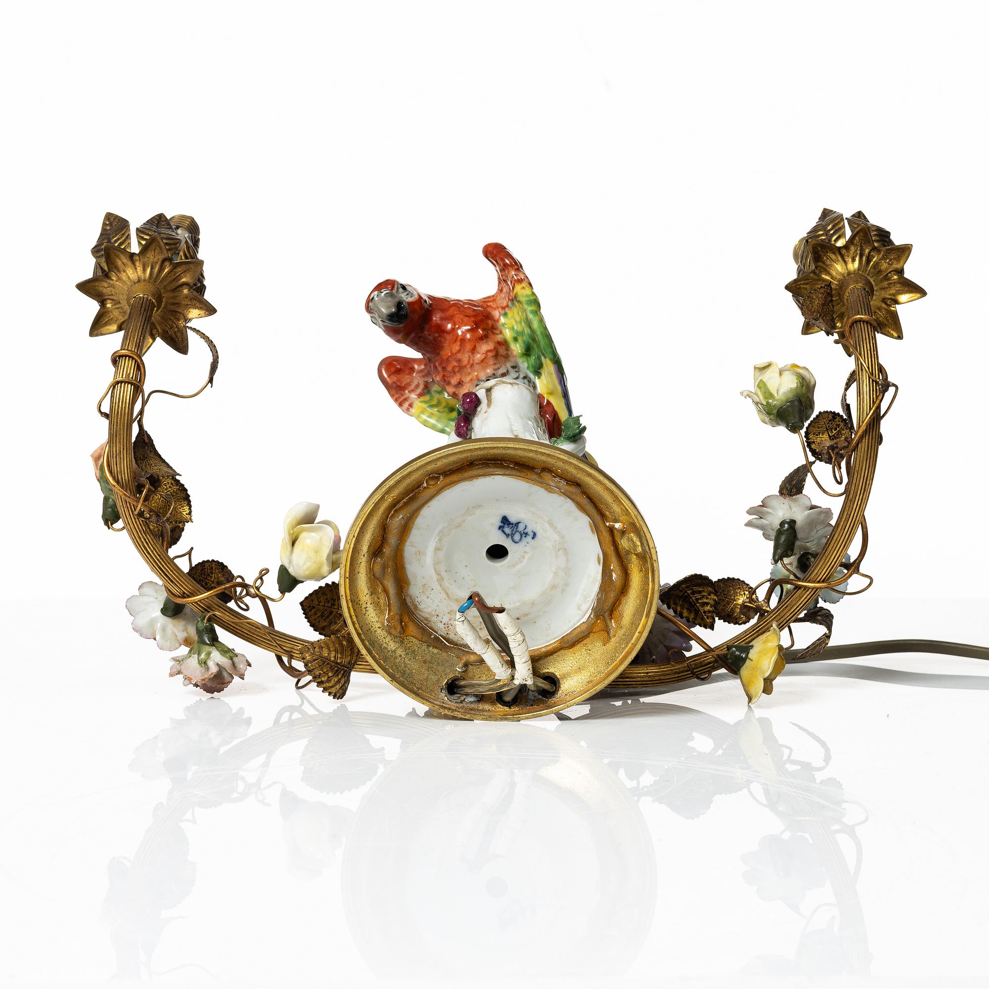 Table lamp, Ackermann & Fritze, Rudolstadt Volkstedt, Germany, early 20th century.