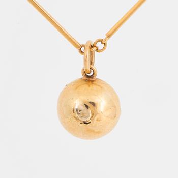 Chain Engelbert, with pendant with mabe pearl.