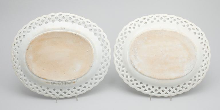 FAT, 2 st, porslin, Kina, Qianlong (1736-1795).