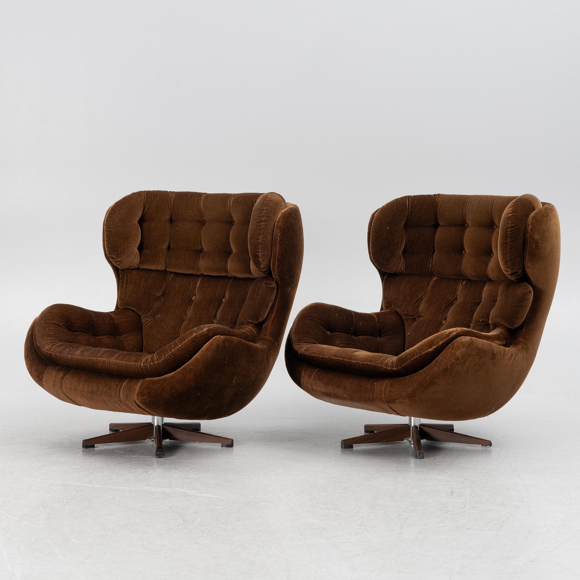 A pair of armchairs, Swedfurn, Slätte möbler, Töreboda, second half of the 20th century.