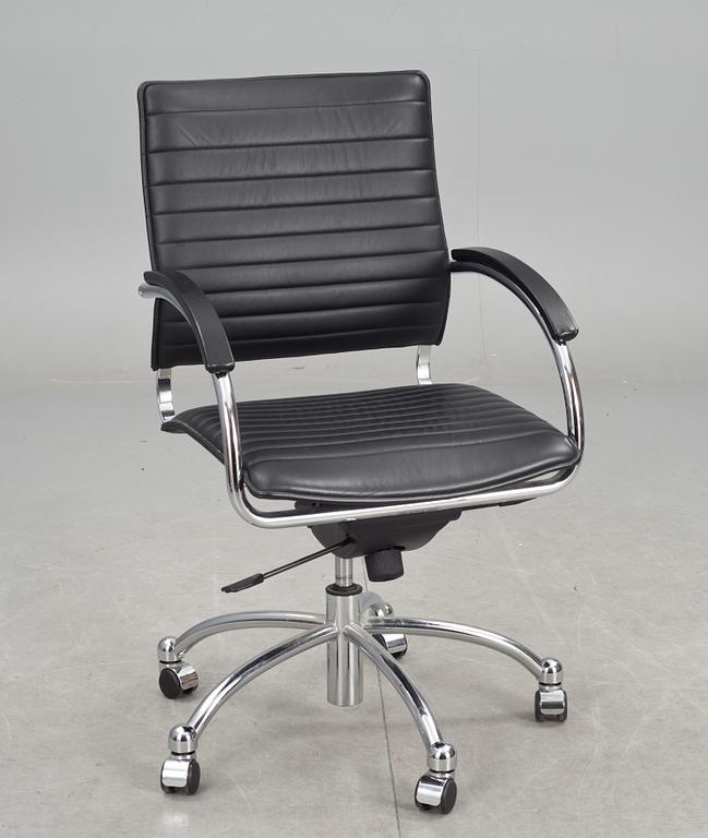 SKRIVBORDSSTOL. Thonet, 1900-talets slut.