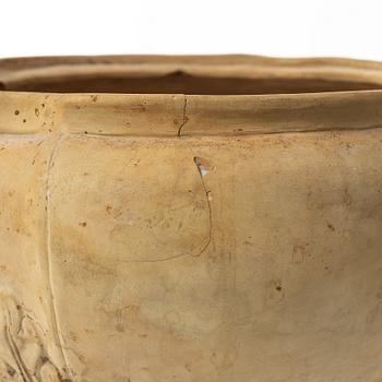 Terrin, oglaserat lergods, rokoko, 1700-tal.