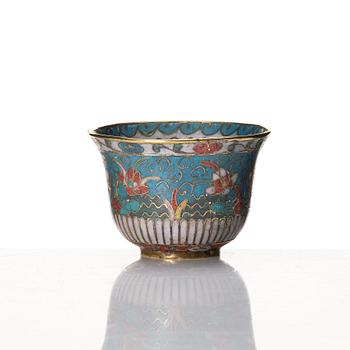Kopp samt fat, cloisonné. Ming dynastin (1368-1644).