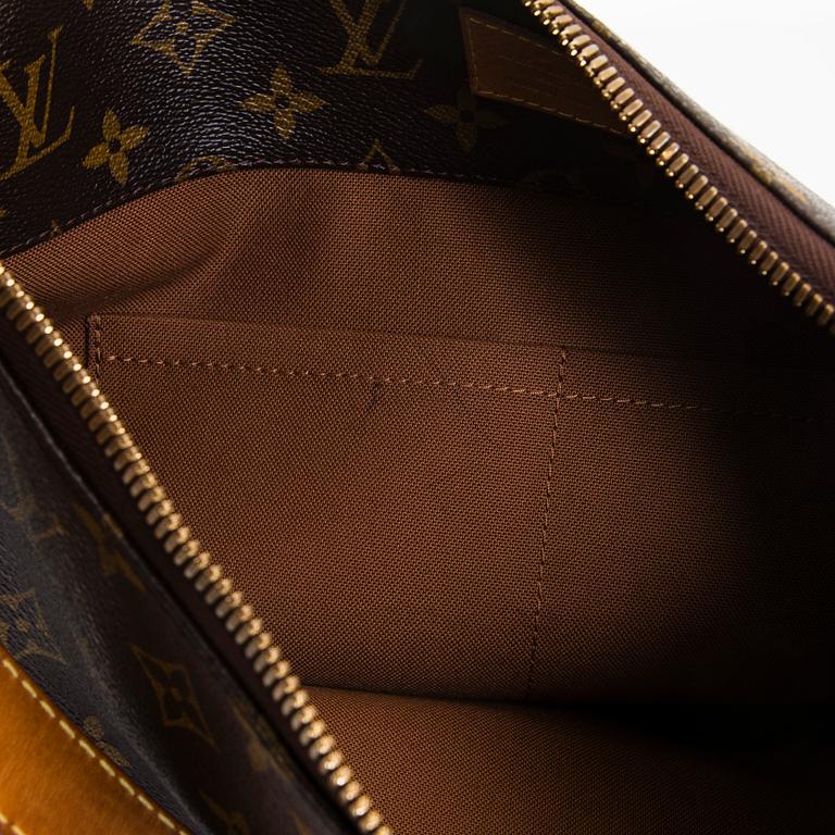 Louis Vuitton, a Monogram Canvas 'Sully' bag.