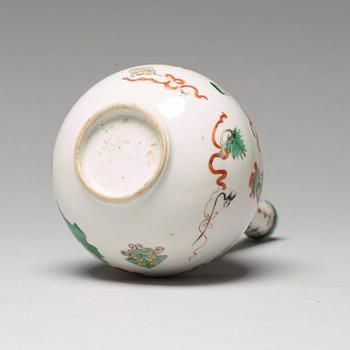 A famille verte vase, Qing dynasty, Kangxi (1662-1722).