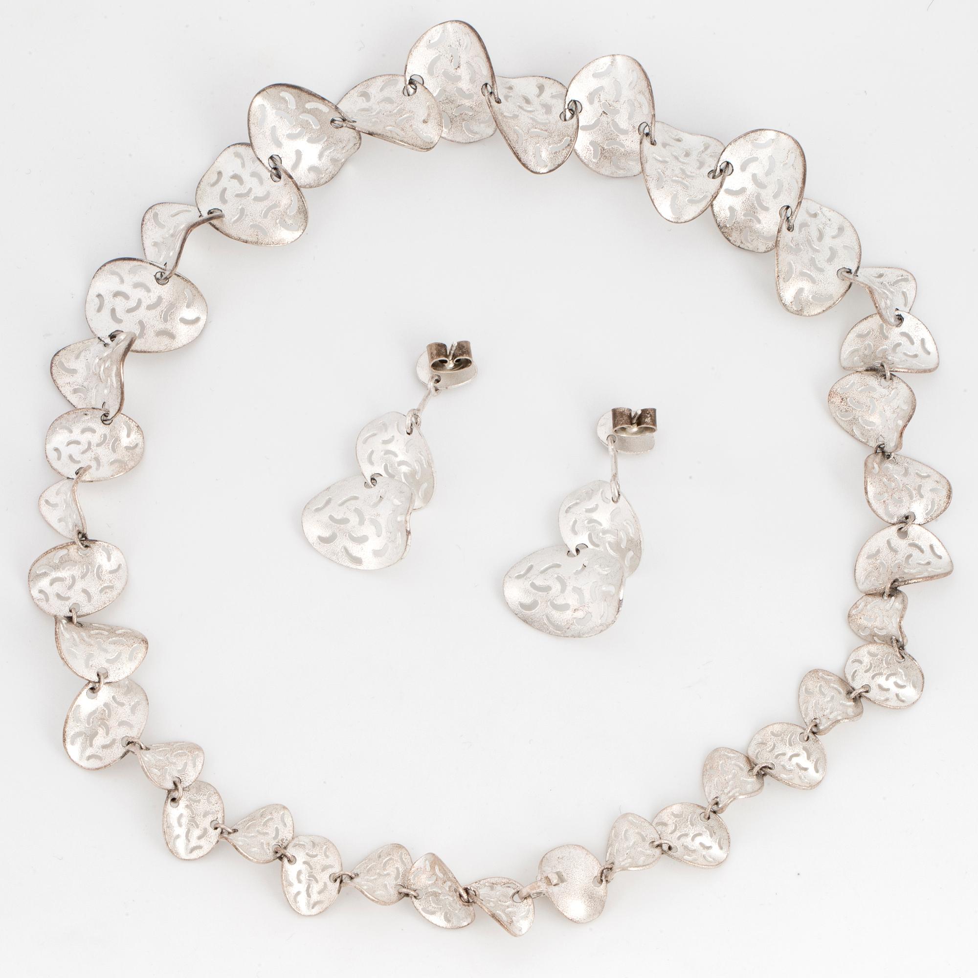 Lapponia. A sterling silver necklace and a pair of earrings.