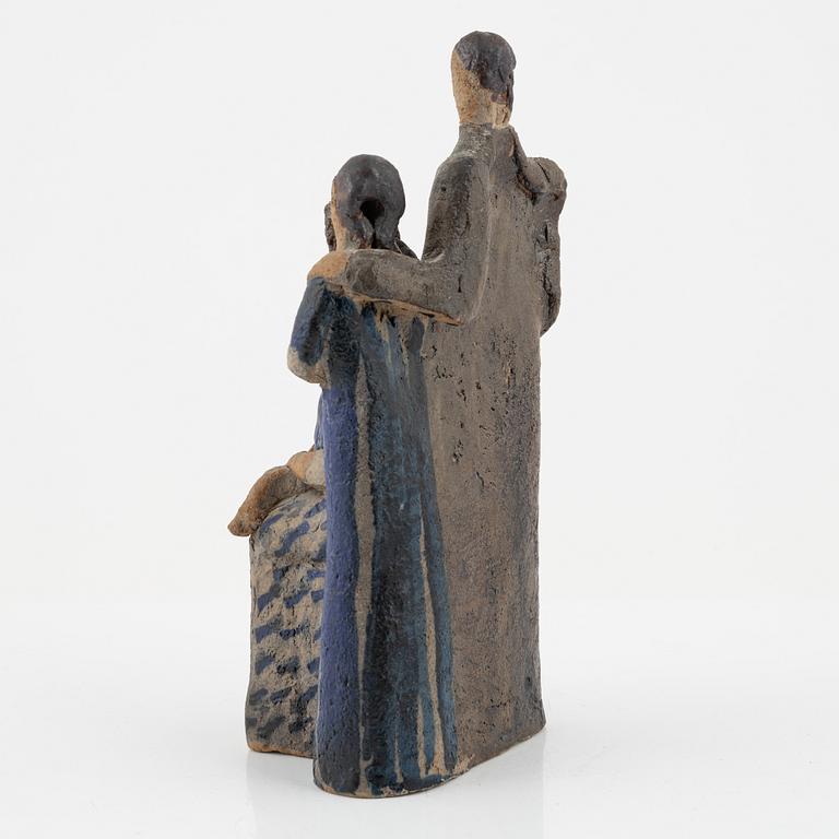 Lisa Larson, a stoneware sculpture of a family, Gustavsberg, Sweden ca 1980 (blurred date).