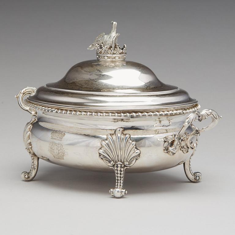 An English mid 18th century silver tureen, mark of Peter Archambo II and Peter Meure, London 1753.